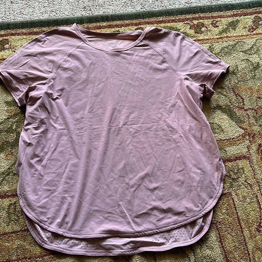 Lululemon Tee